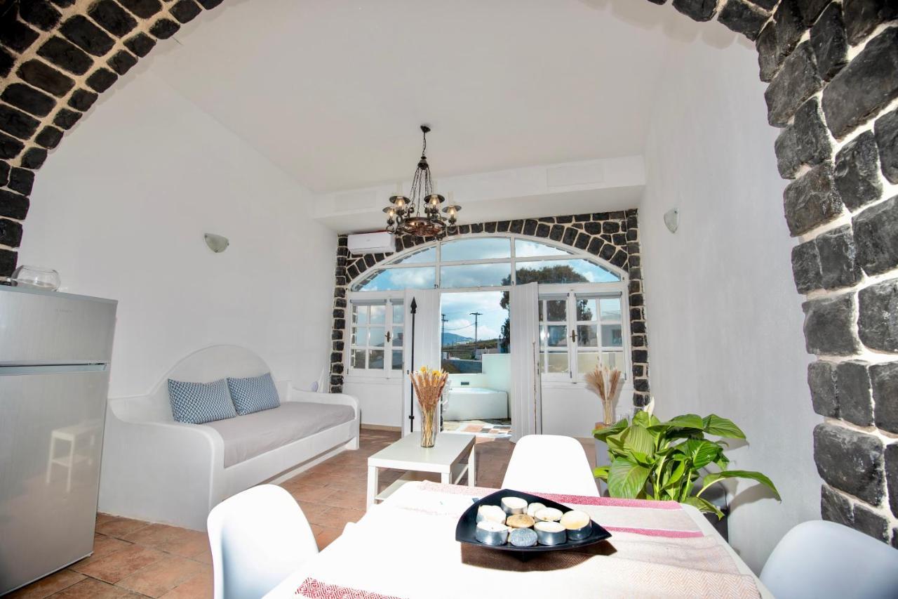 Dawn Suites Santorini Vourvoúlos Exterior photo
